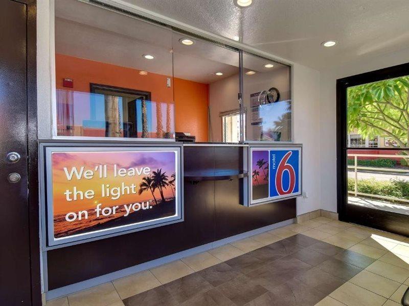 Motel 6-Riverside, CA - South Exterior foto