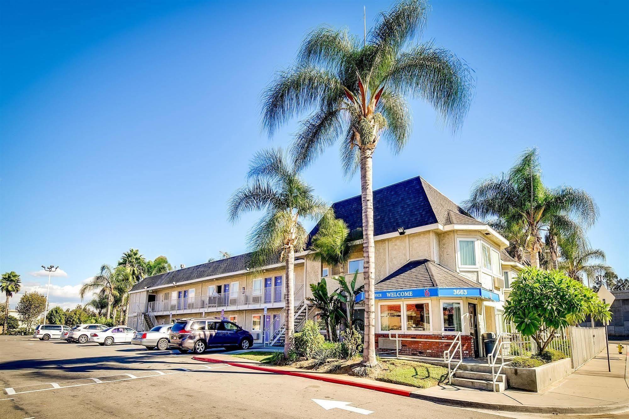 Motel 6-Riverside, CA - South Exterior foto