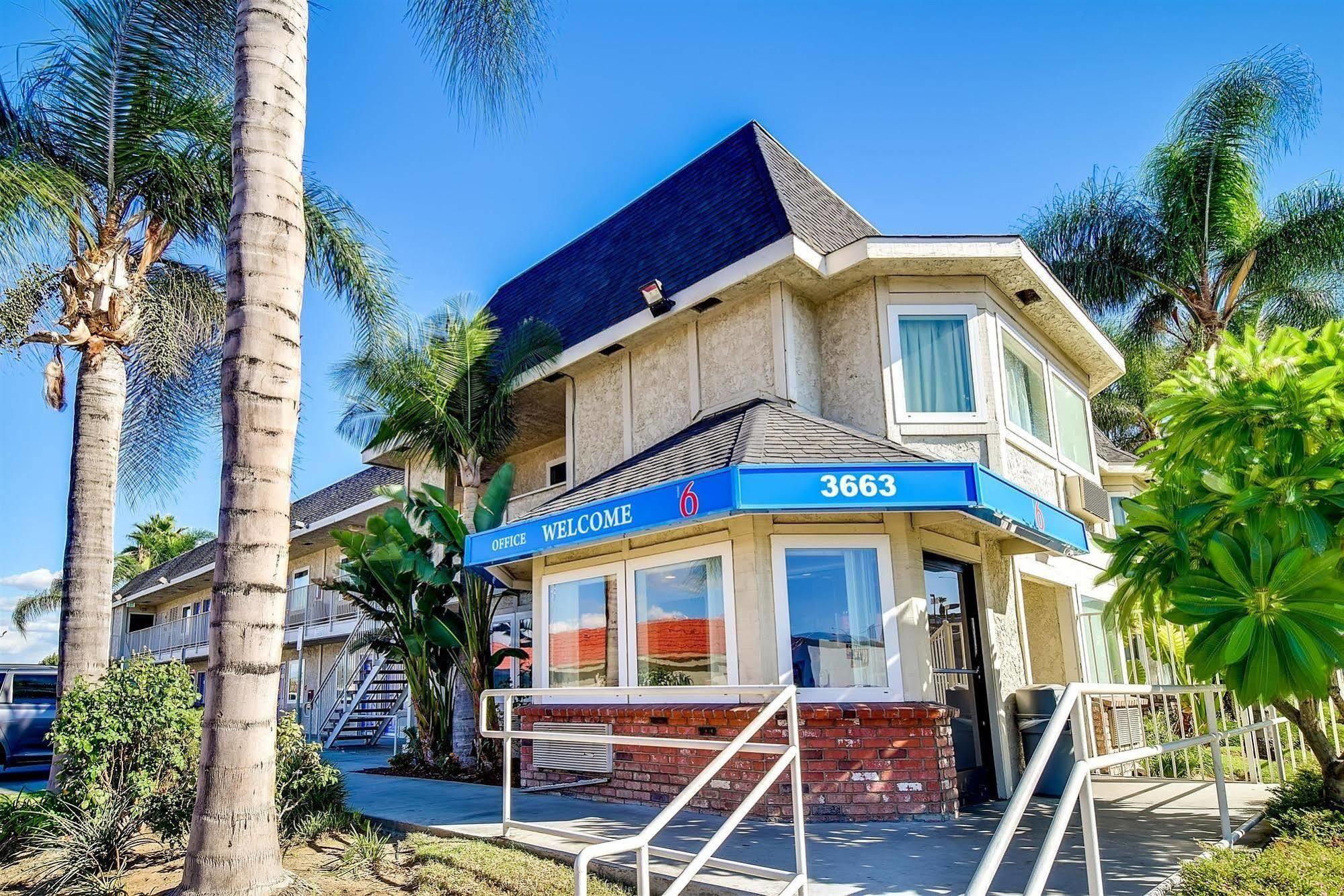 Motel 6-Riverside, CA - South Exterior foto